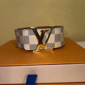 Used white Damier Graphite canvas on recto side Louis Vuitton belt